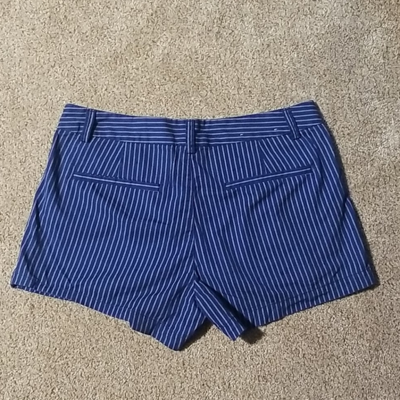 UNIQLO Shorts - Picture 2 of 2